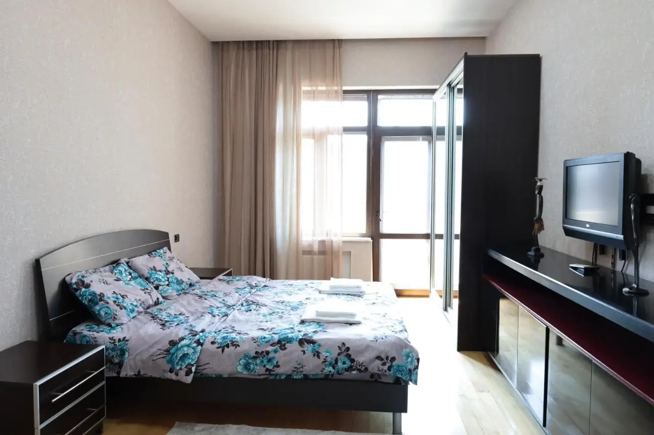 2 bathrooms apartment