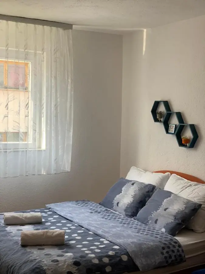 Easy Stay