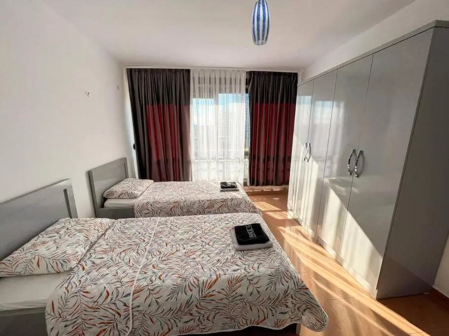 Scanderbeg Square 2BR APT