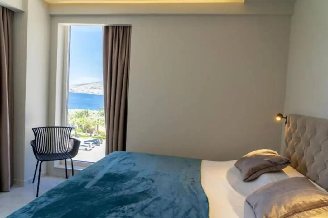 Beachfront Apartments- Horizon Residence