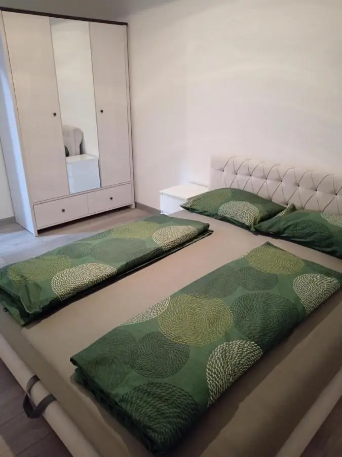 Sokak Apartman