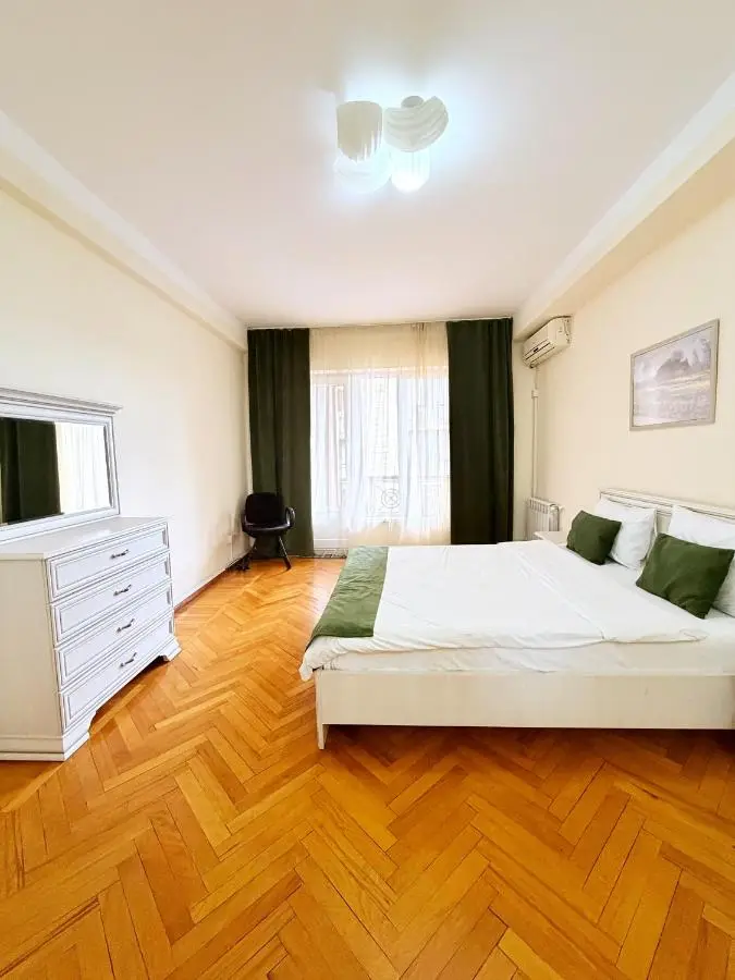 La Mia Apartment Formula 1 view