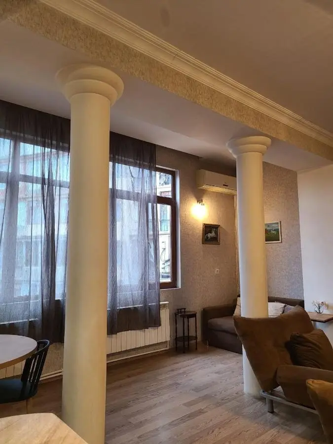 75 sqm Old Tbilisi Daily&Monthly 1-BD Apt