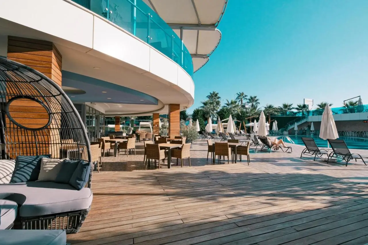Sunprime C-Lounge - Adult Only