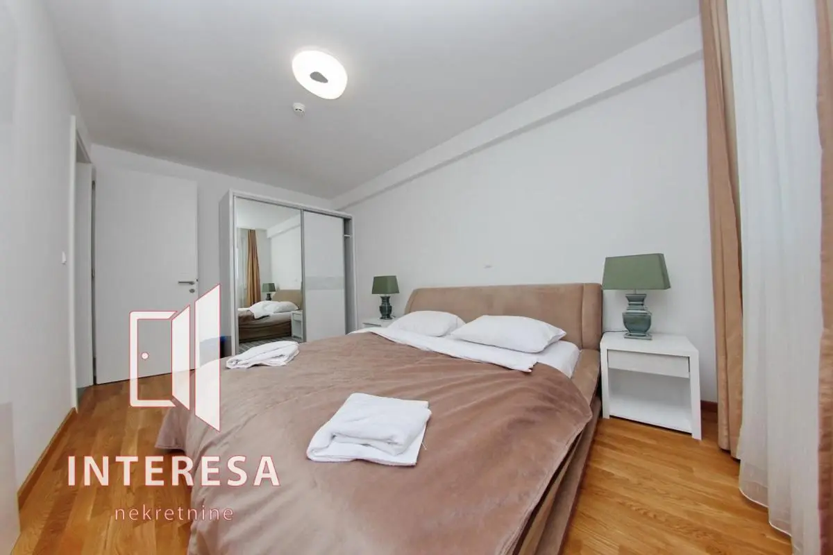 Panamera Apartments PRIVATE