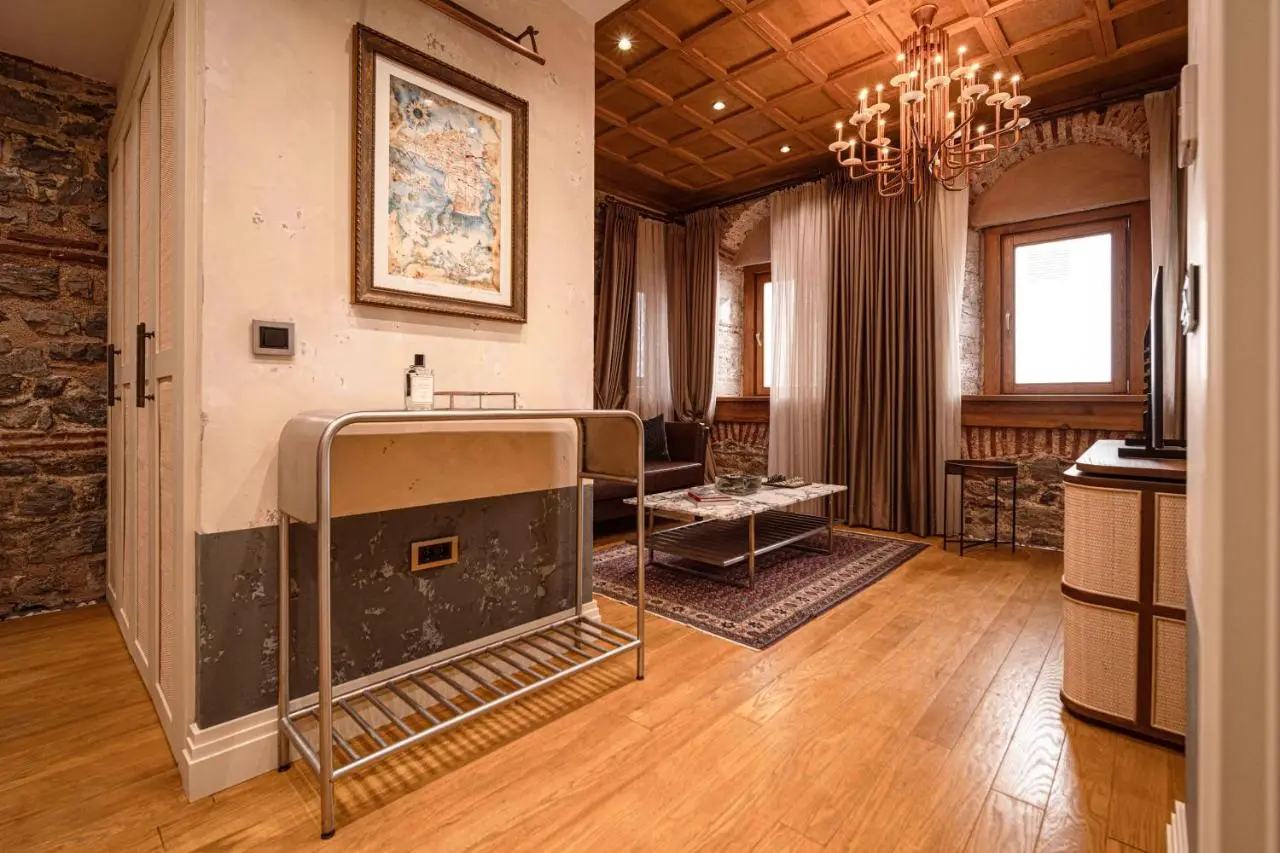 Stone Inn Galata