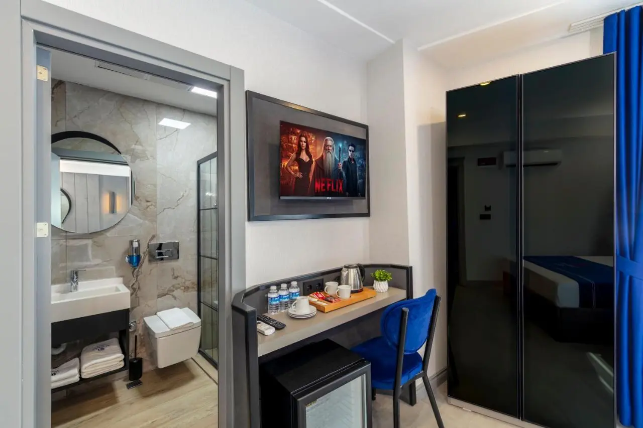 The Private Airport Hotel