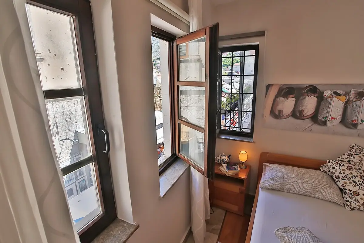 Downtown Vintage Room 1 (Old Town)