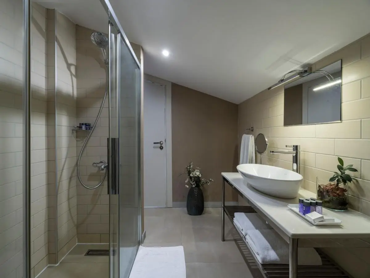 Upsuites Hotel