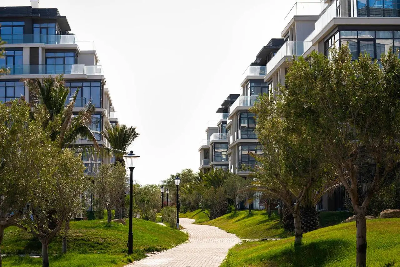 Sea Breeze Polo Residence