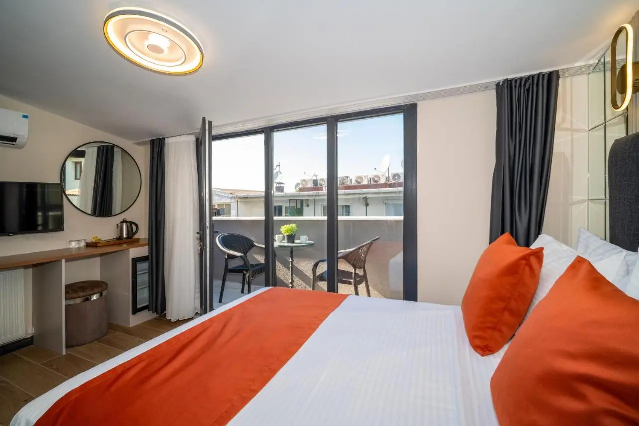 Robin Hotel