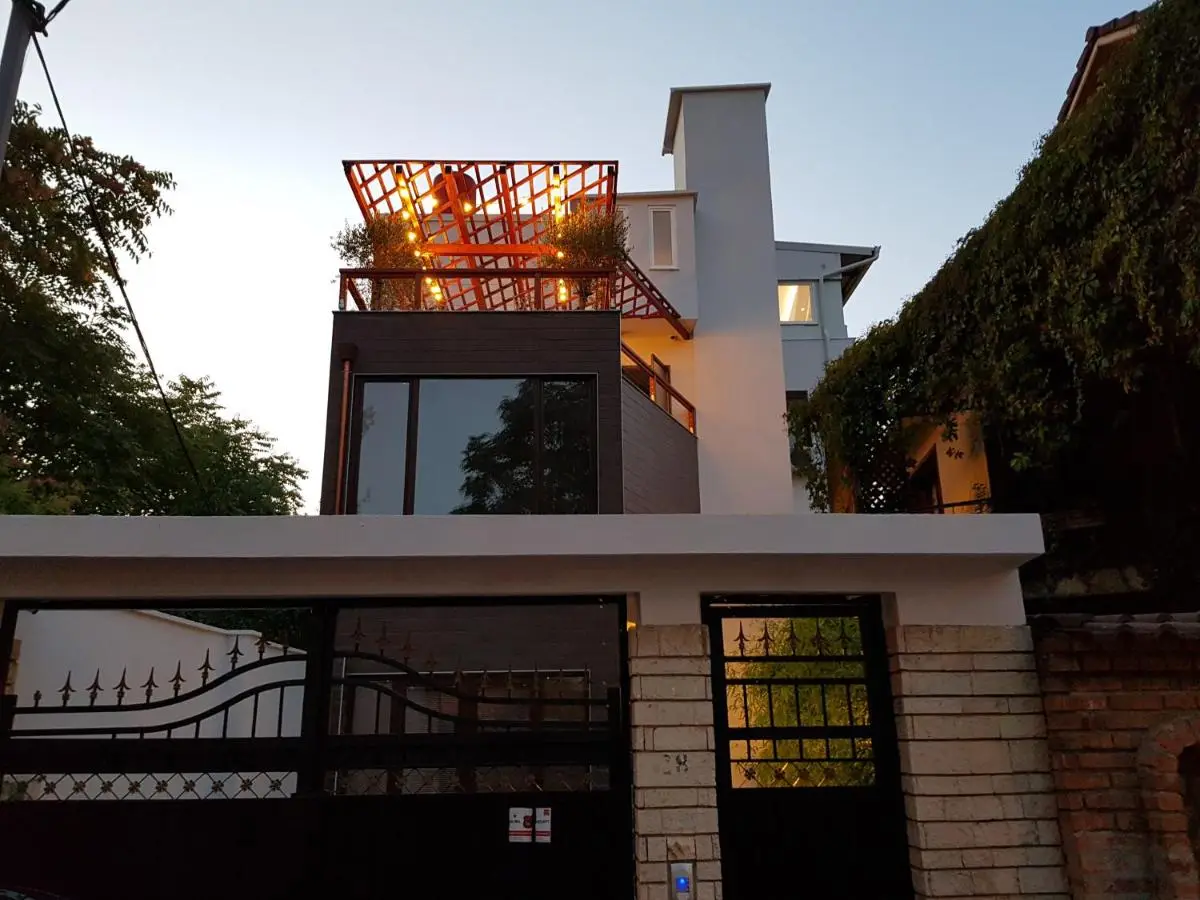 ART Hostel