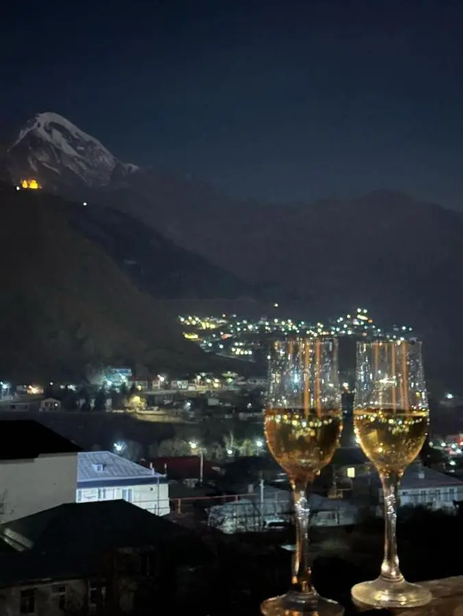 DISCOVER KAZBEGi HOTEL