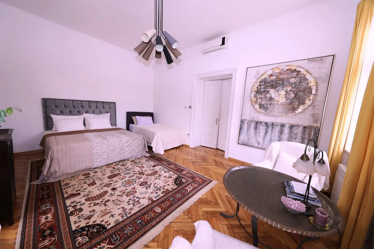 Luxurious  Apartment in Old Town+Parking