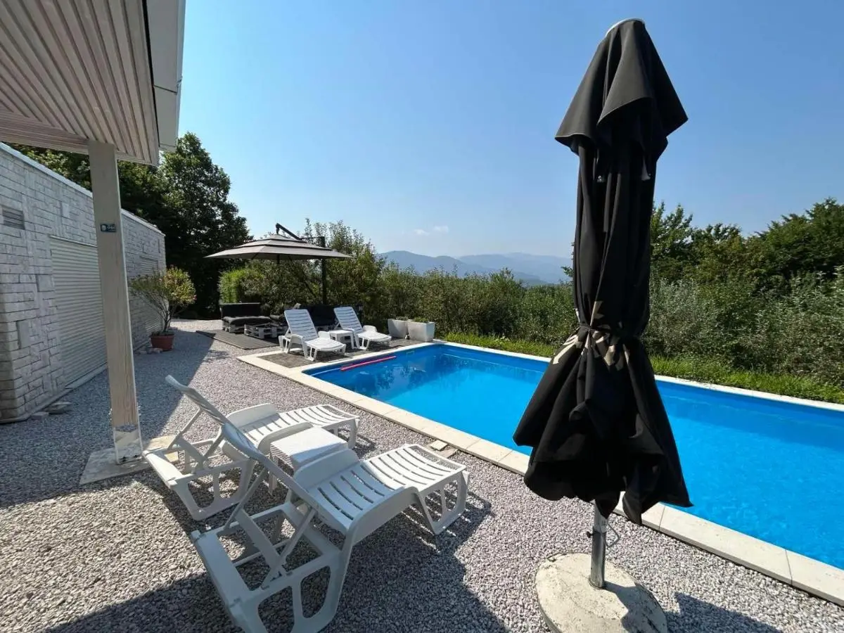 Woodrock Villa