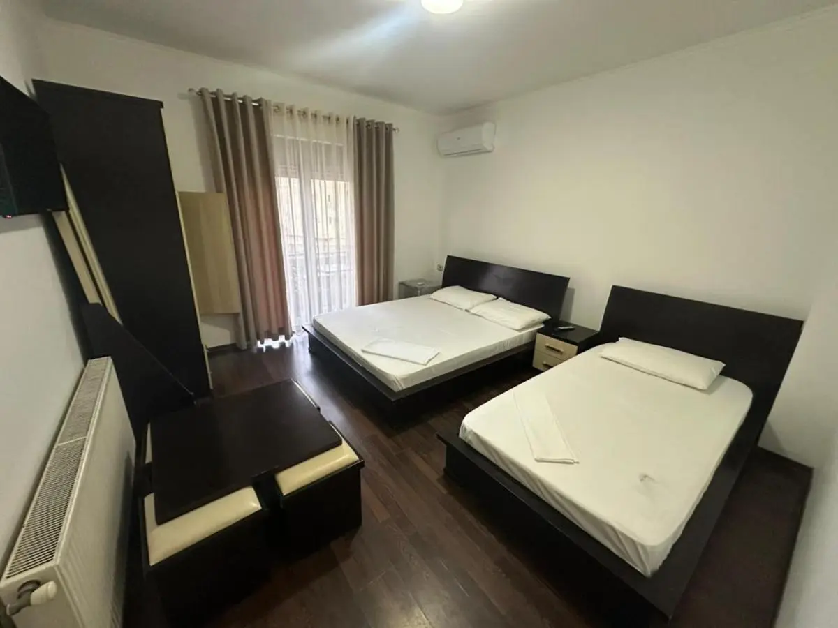 Hotel Yjet