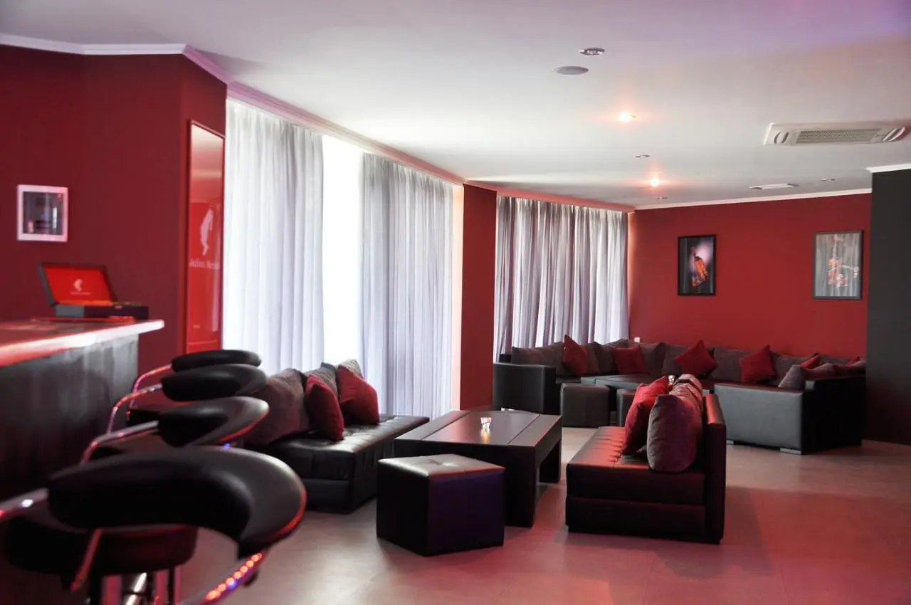 Hotel Shine Palace