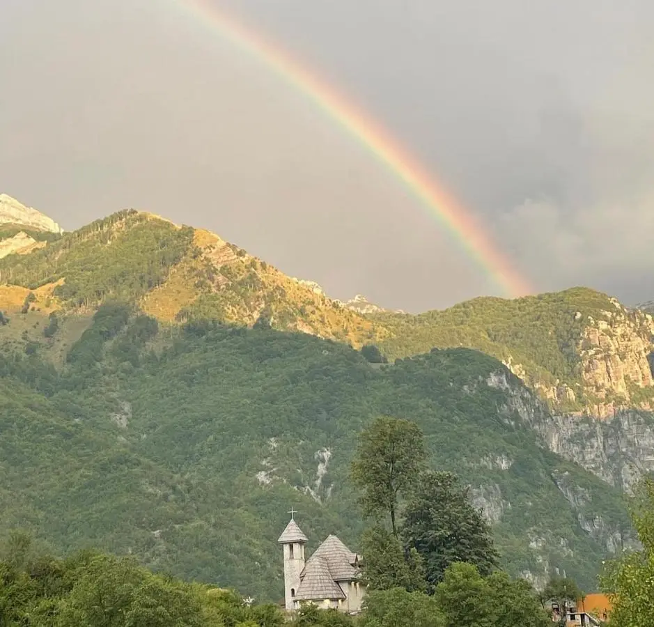 Thethi Mountain Villas