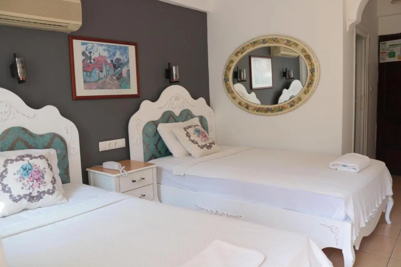 Taner Otel
