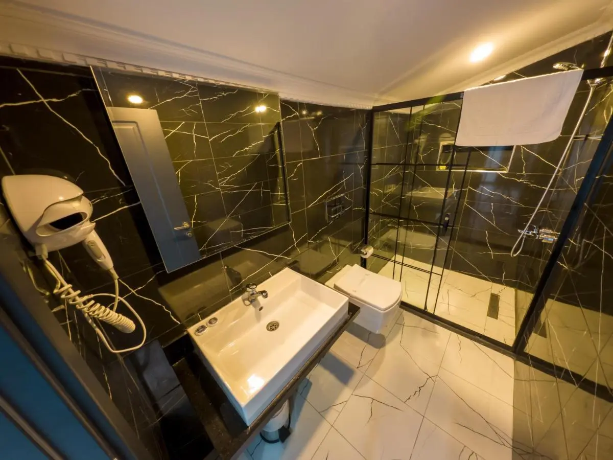 Express Plus Hotel