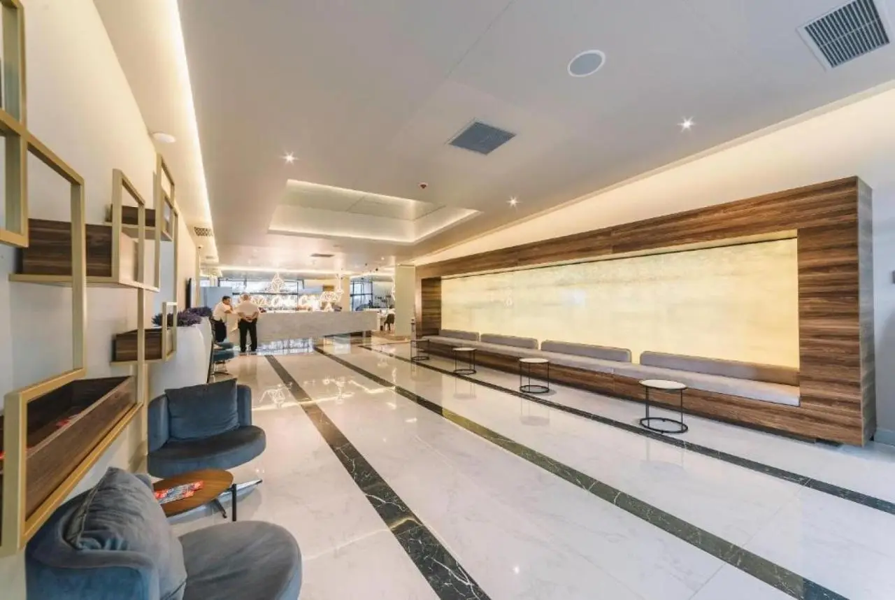 Next Wave Aparthotel