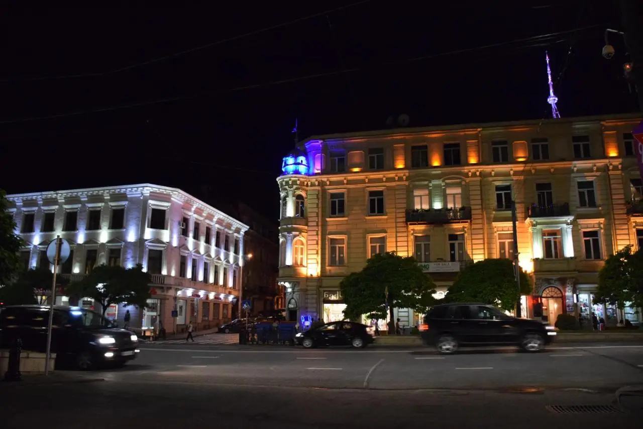 Rustaveli Modern Apartment Center of Tbilisi
