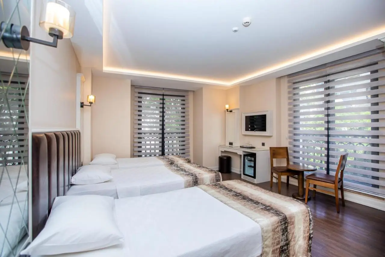 PRAG HOTEL