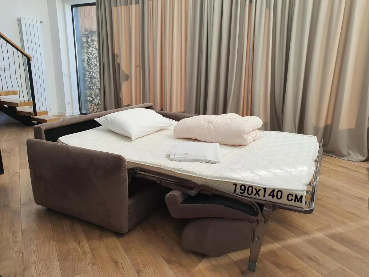 George Snow Apartments in New Gudauri - fireplace, 50m to Gondola lift