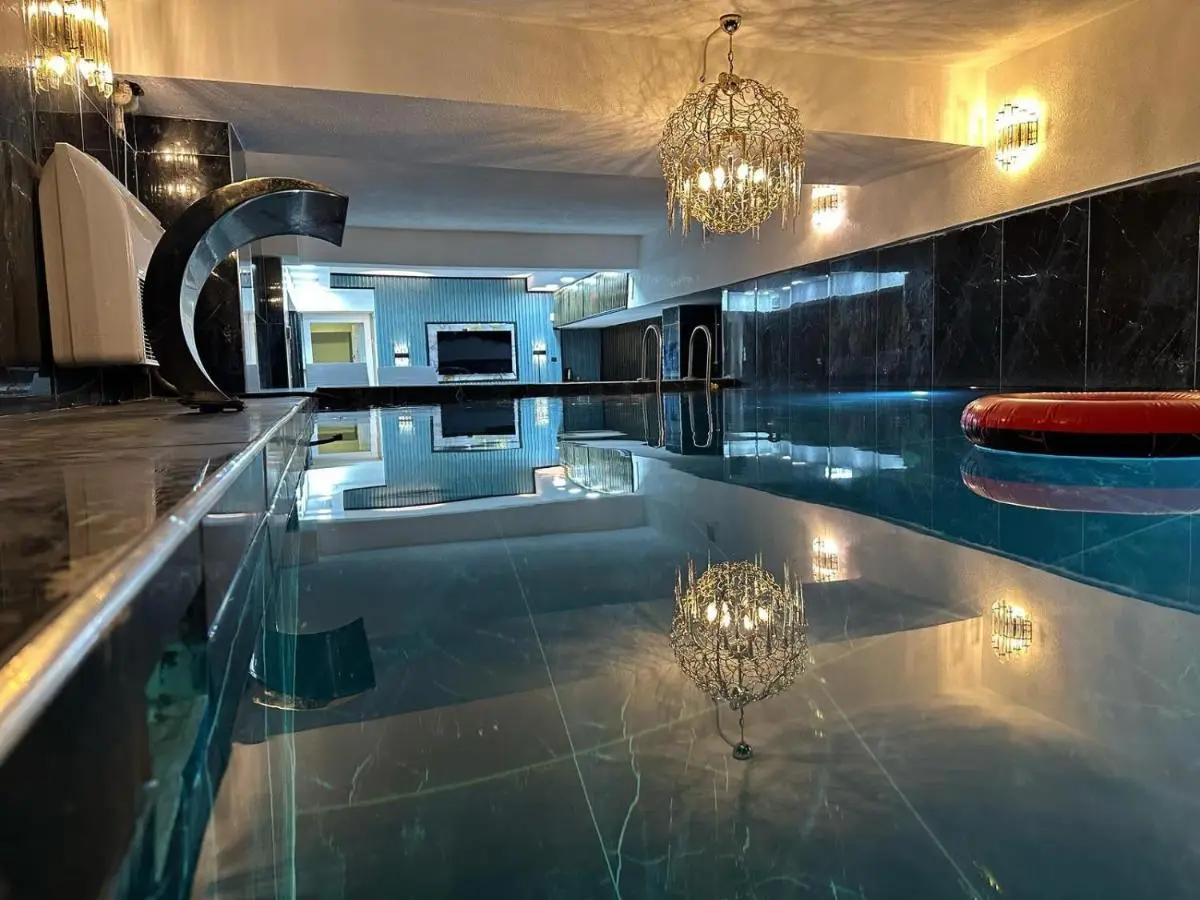 KRAL GRAND OTEl