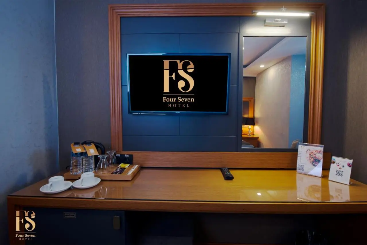 FOUR SEVEN HOTEL