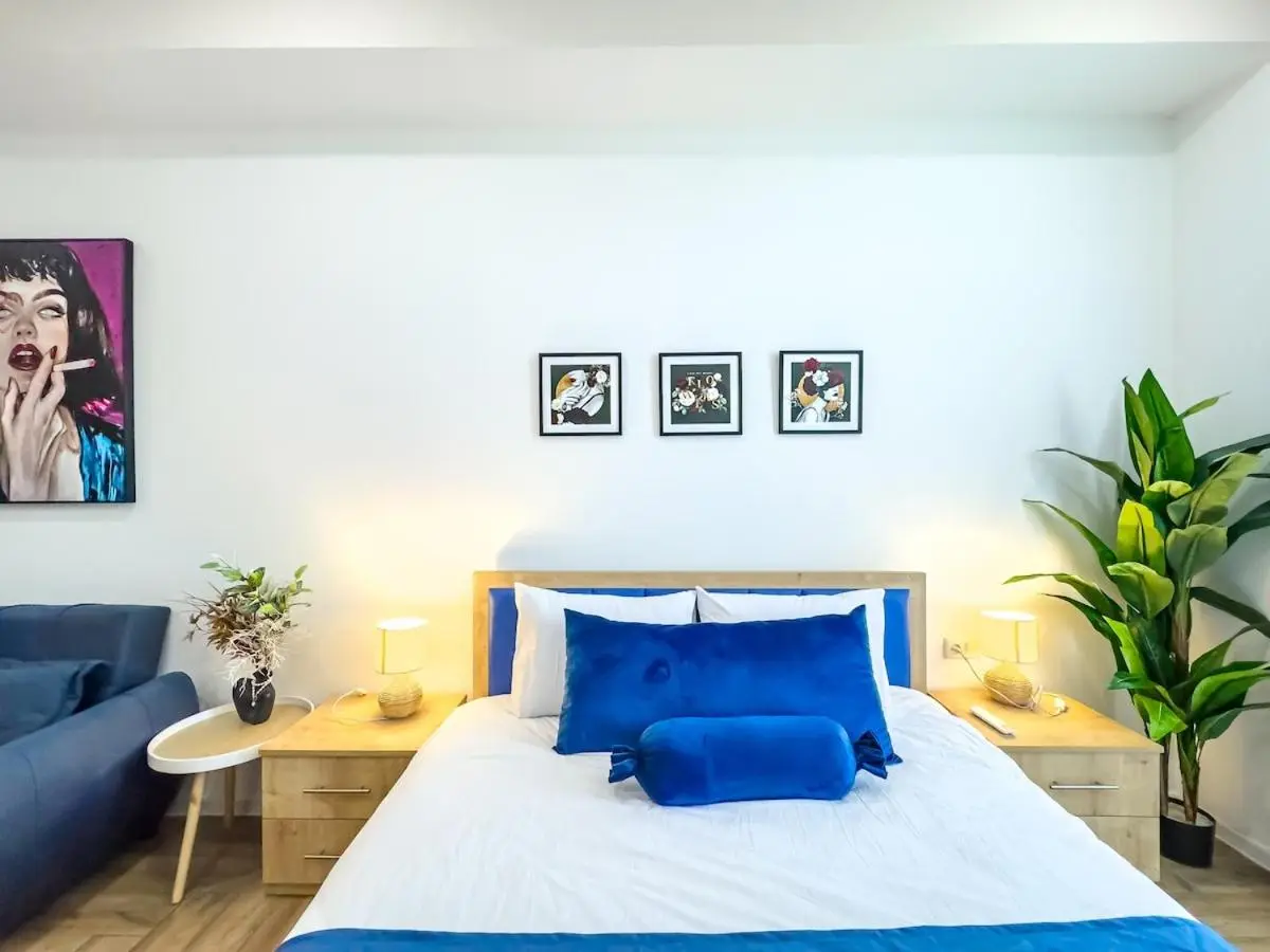 Monroe Chic Studio