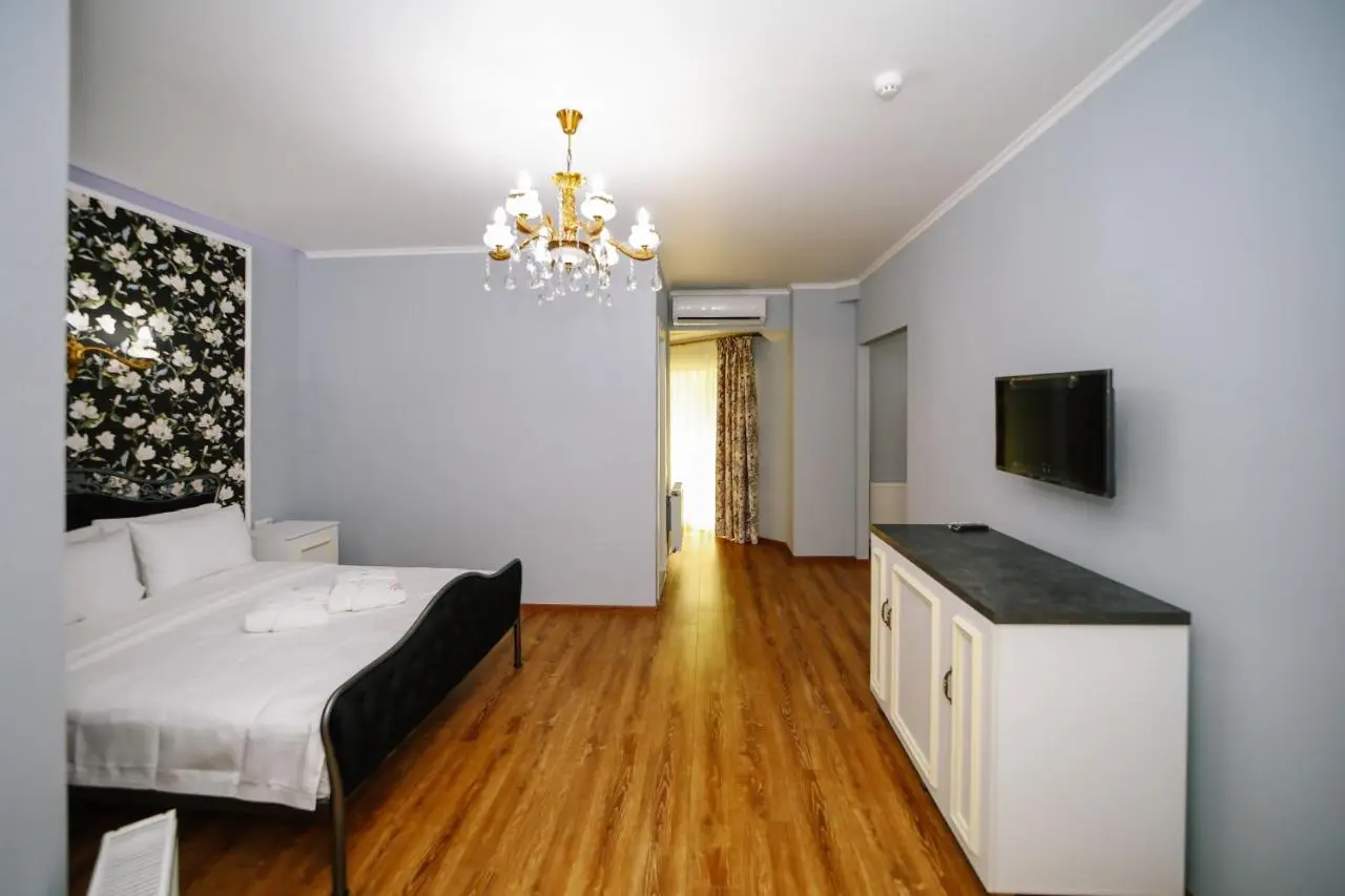 Rose Hotel Vake