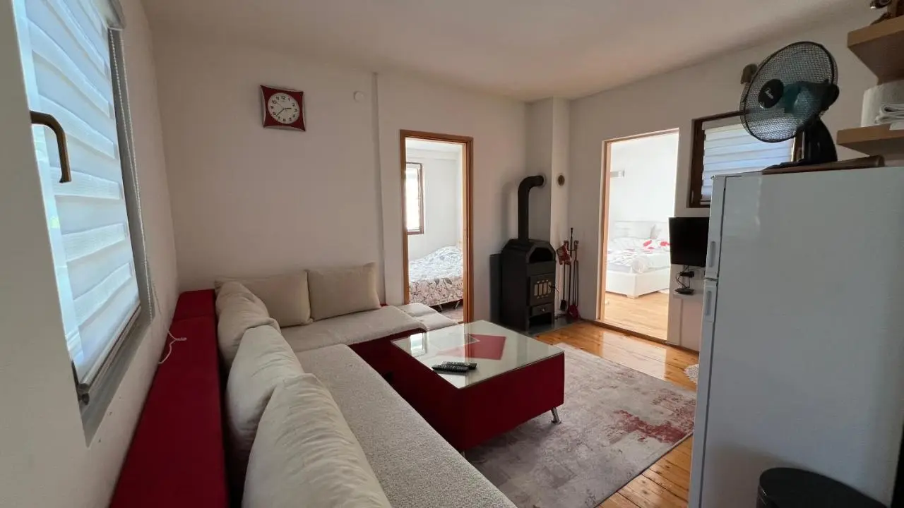 Farah House
