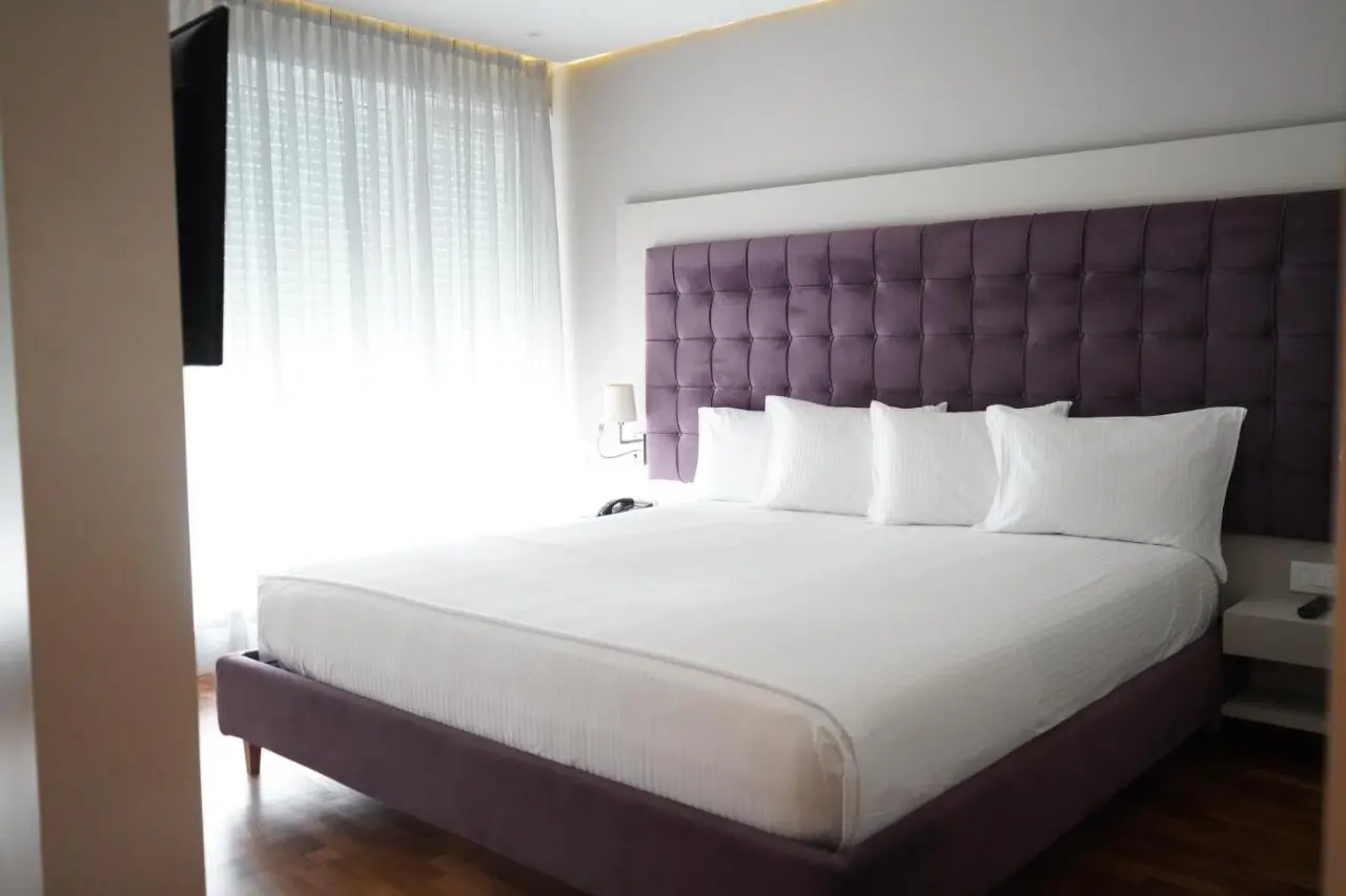 Bougainville Bay Hotel