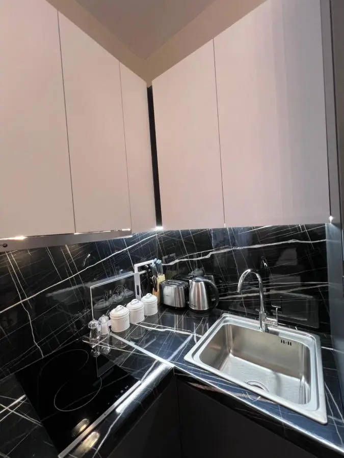 White Star Villa - Studio Apartments with Parking