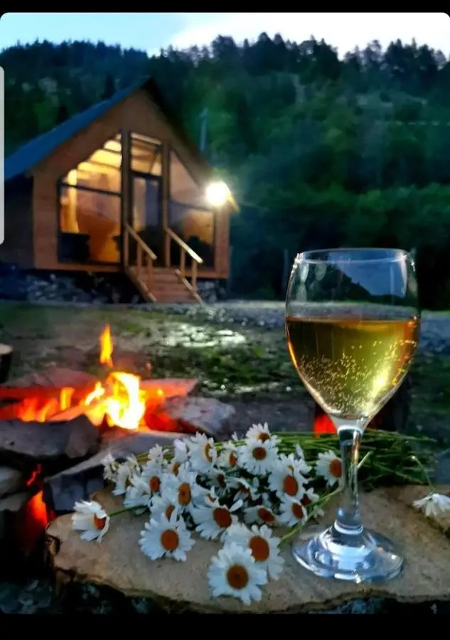Cozy Cottage Feel Free continental