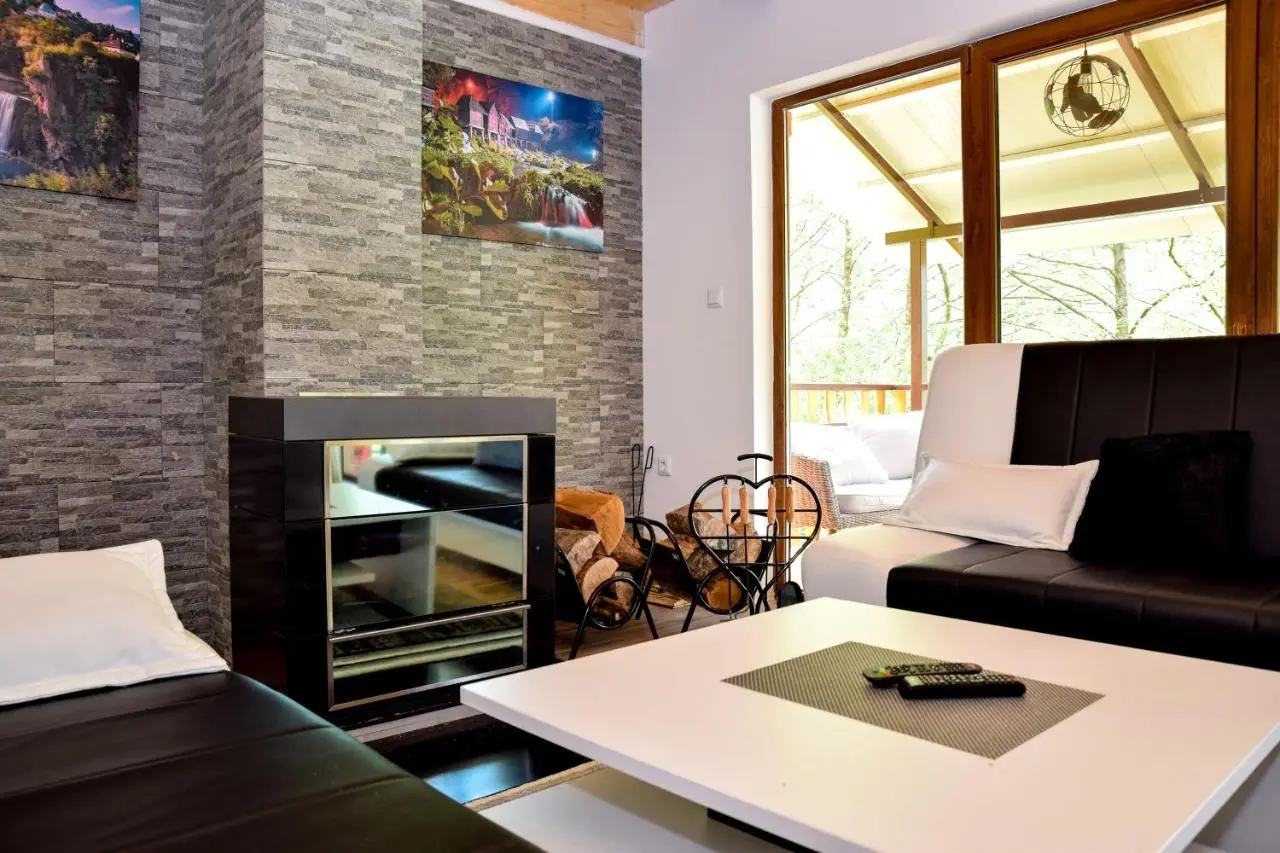 Forest Dream Lake House