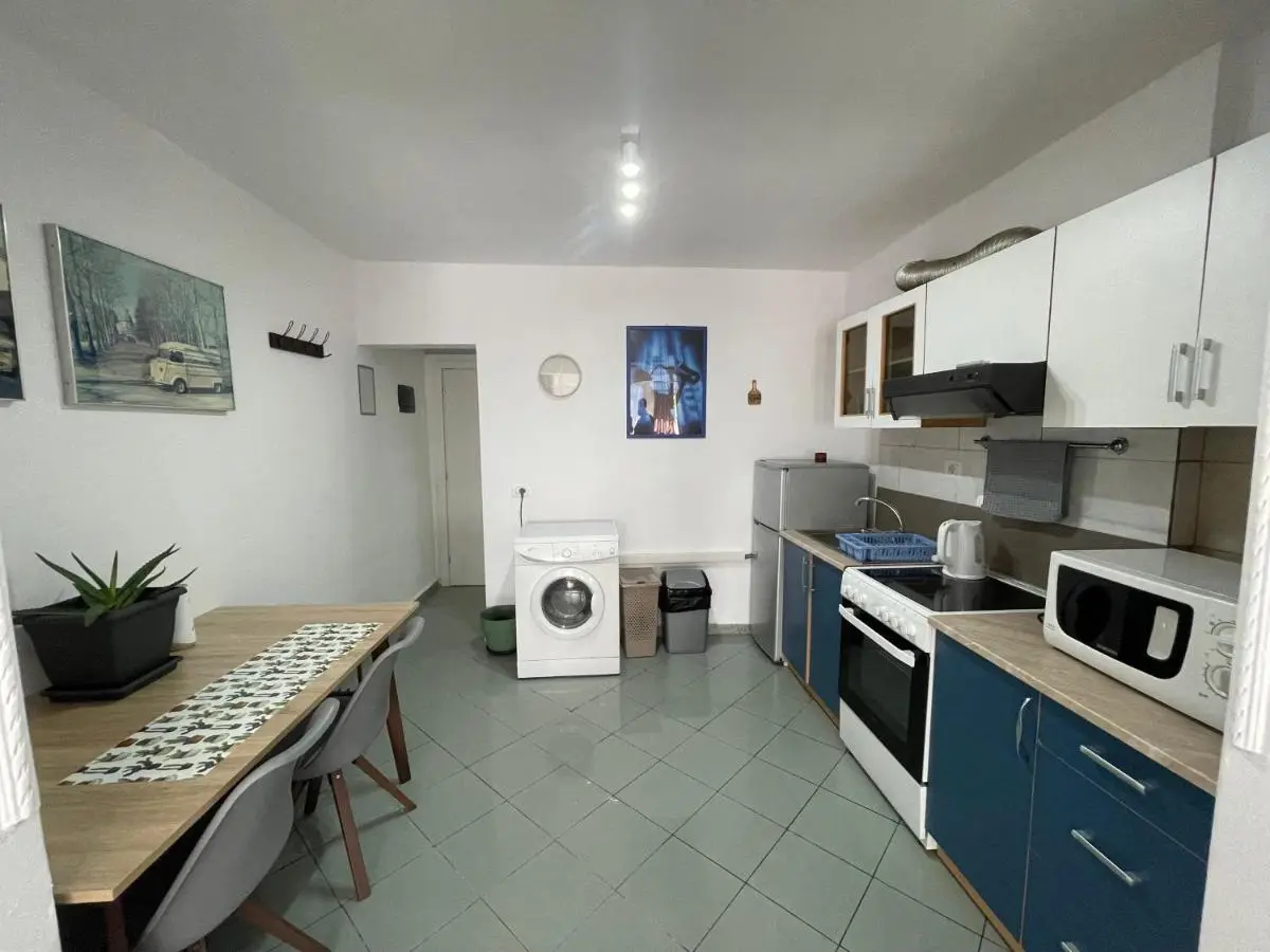 Downtown Boulevard enchanting apartment!