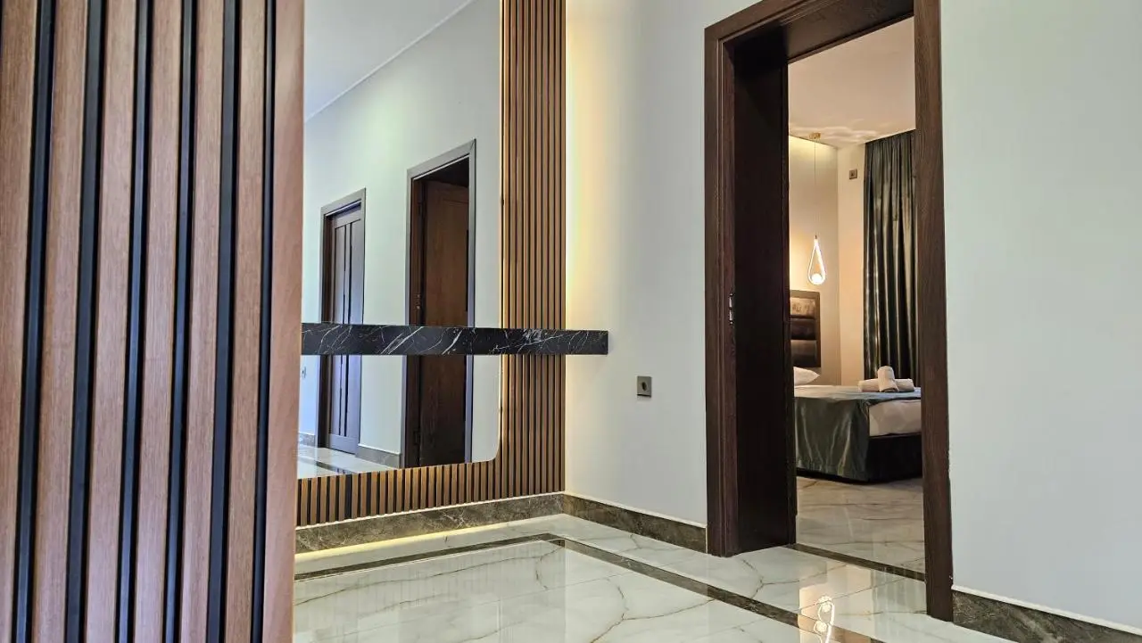 New Milan Mountain Ponoramic Hotel, with indoor heated swimming pool