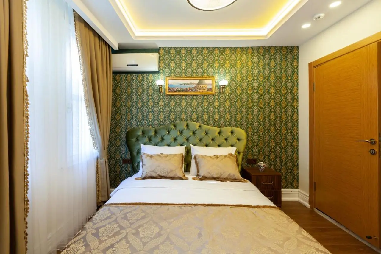 Rose Mansion by Otantik Suites