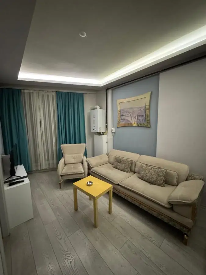 Arya Hotel