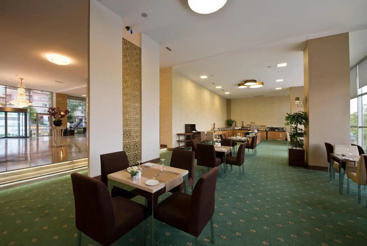 North Point Hotel