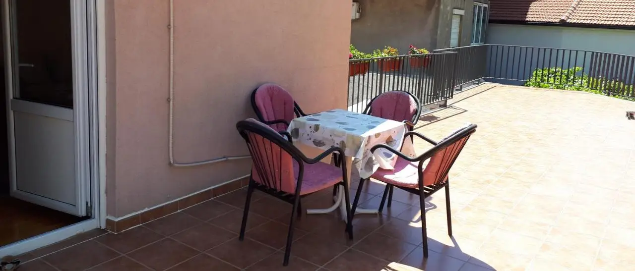 Hostel Bojo
