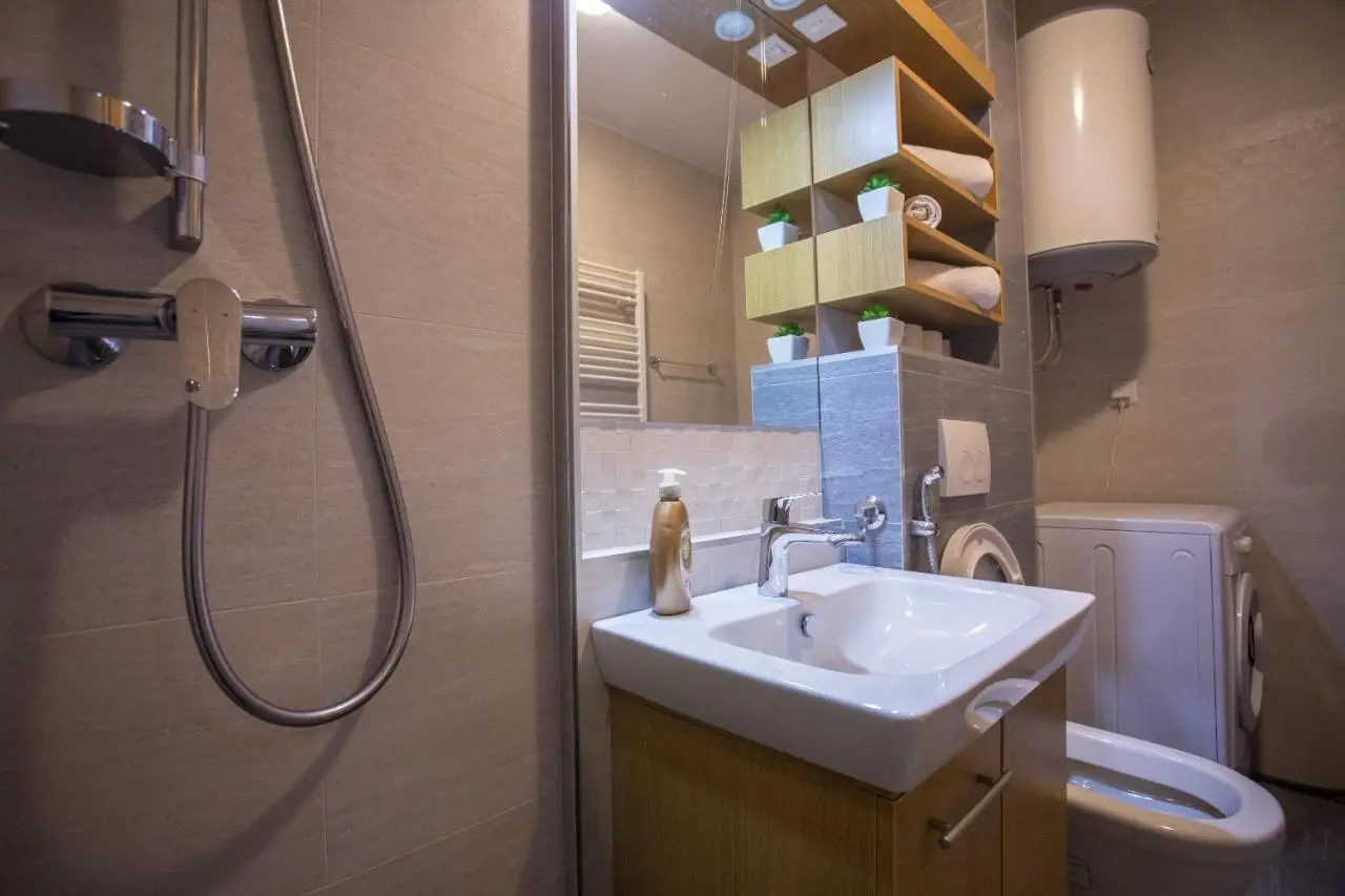 VIP Apartments