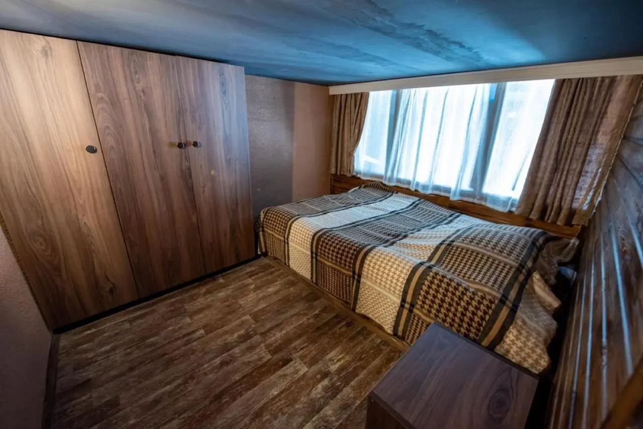 Evdo Apartments Loft2 Wooden House