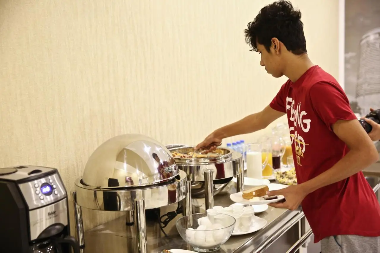 Rusel Hotel