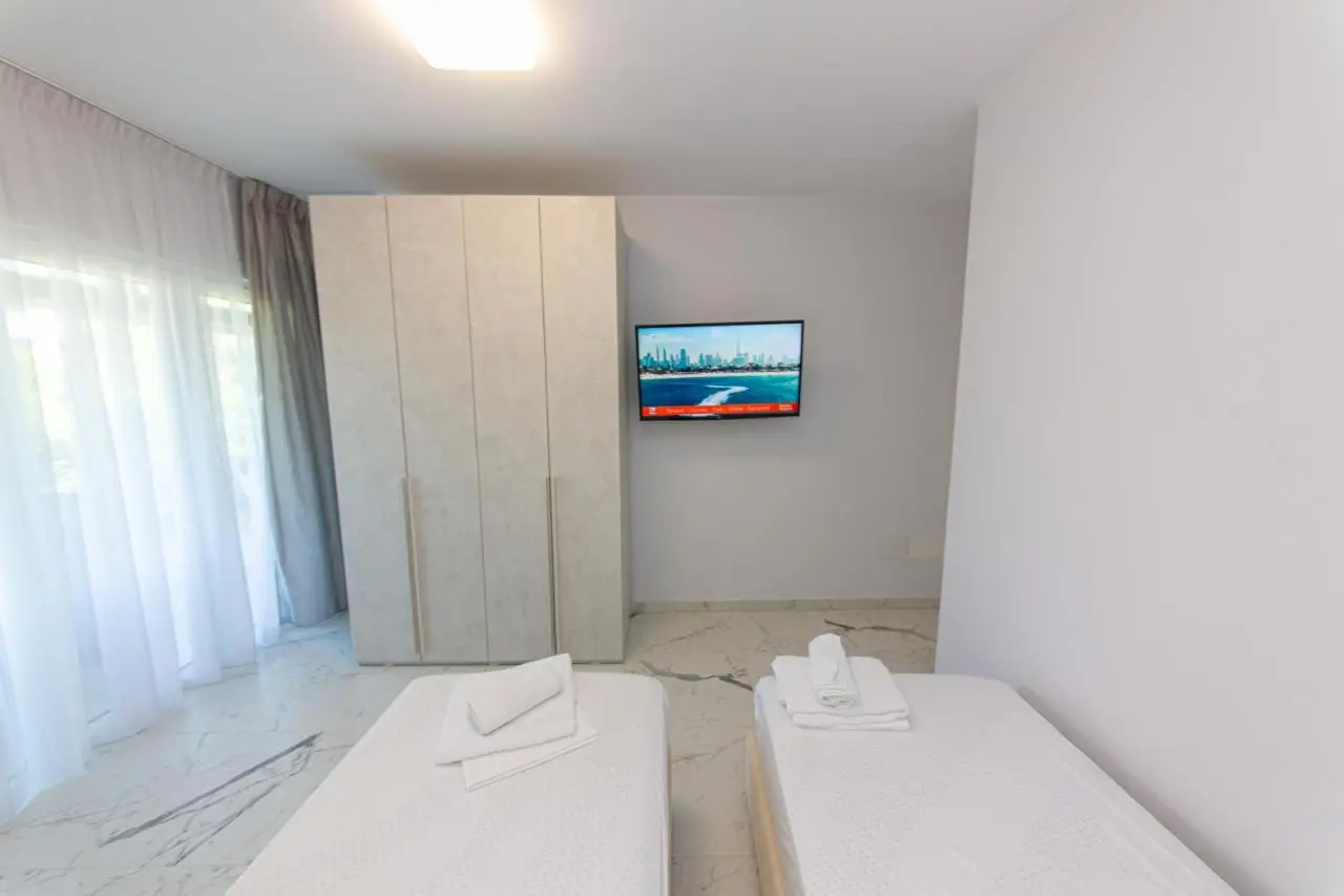 Luxury Villa 4