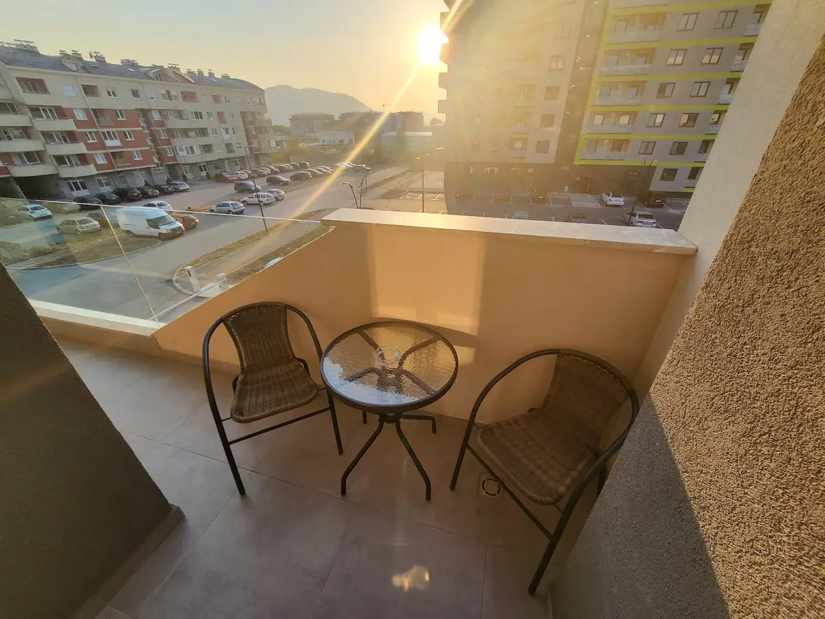 Lovely apartment, own own parking