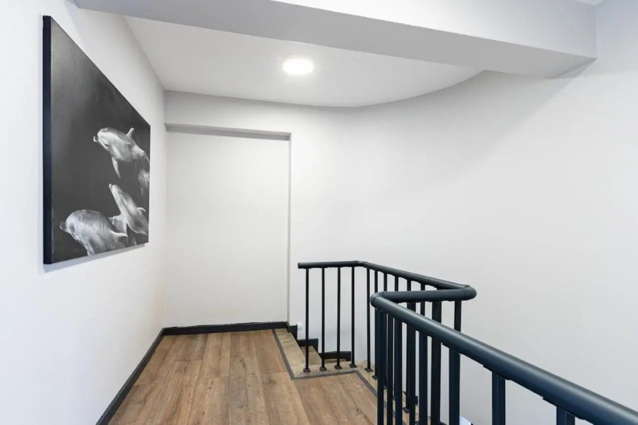 Duplex Penthouse wparking 3BD2Bath Views! #340