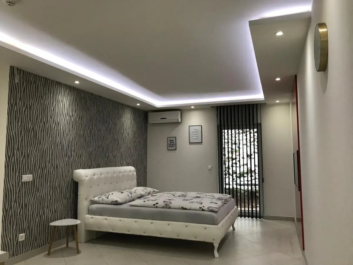 Apartment Ajla